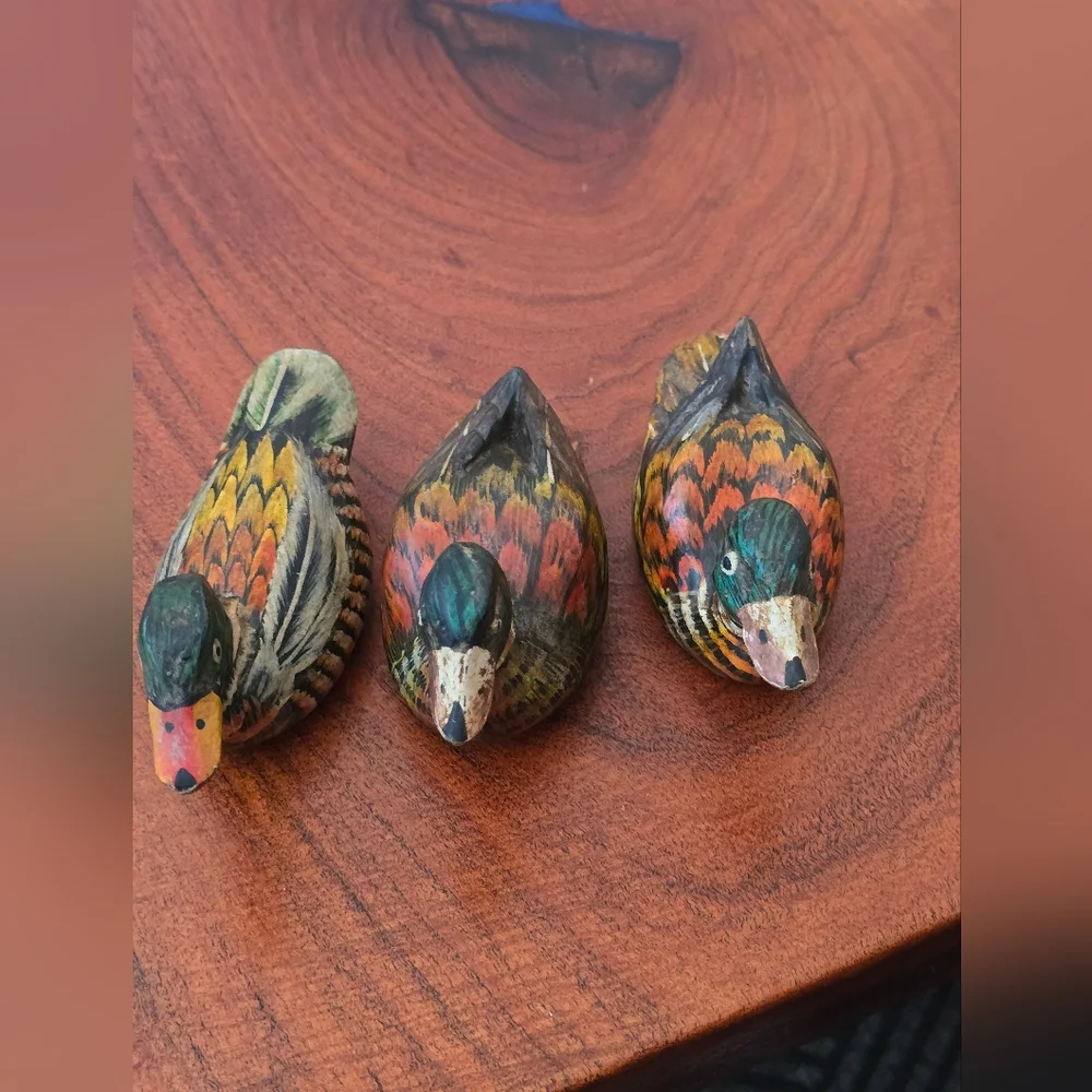 VINTAGE Handcrafted Wooden DUCKS Figurines - Multicolor SET OF THREE